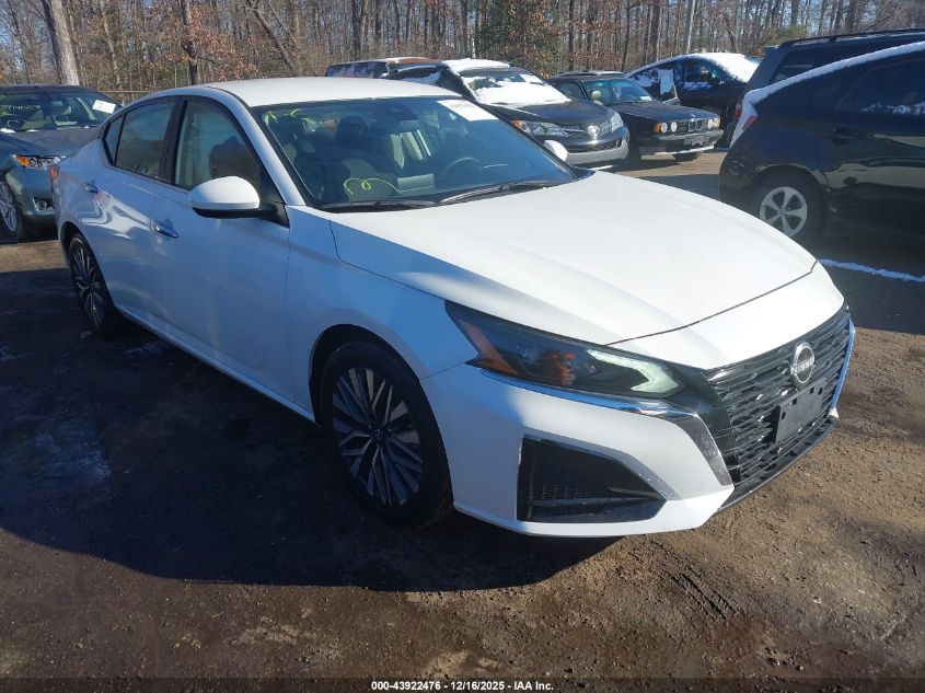 NISSAN ALTIMA SV FWD