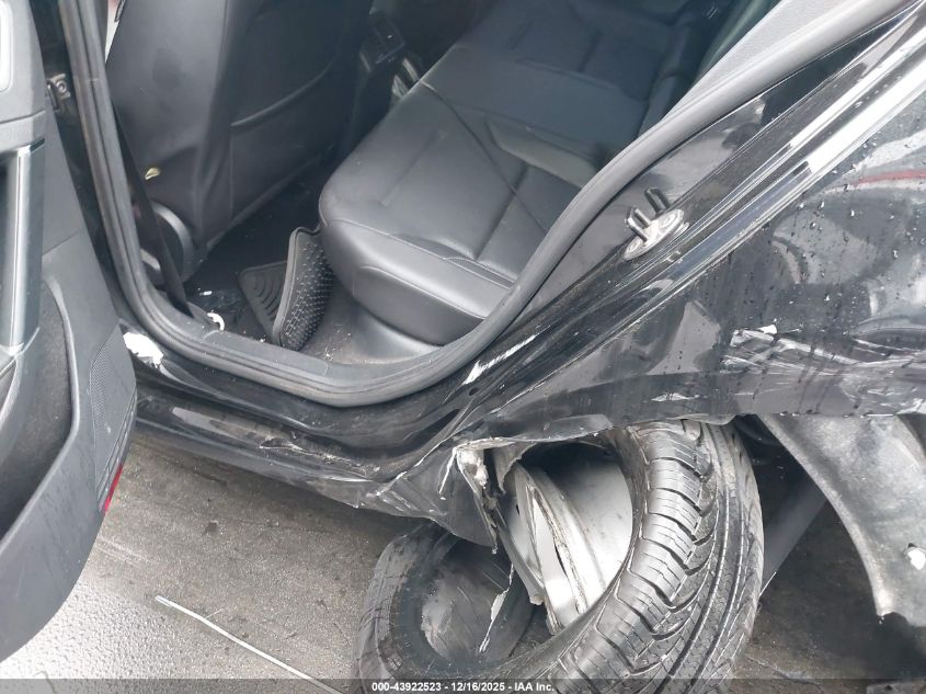 2015 Volkswagen Golf Sportwagen Tdi S 4-Door VIN: 3VWCA7AU4FM513372 Lot: 43922523