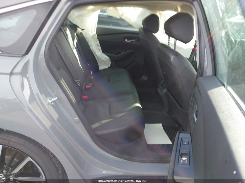 2025 Honda Accord Hybrid Touring VIN: 1HGCY2F83SA056981 Lot: 43922532