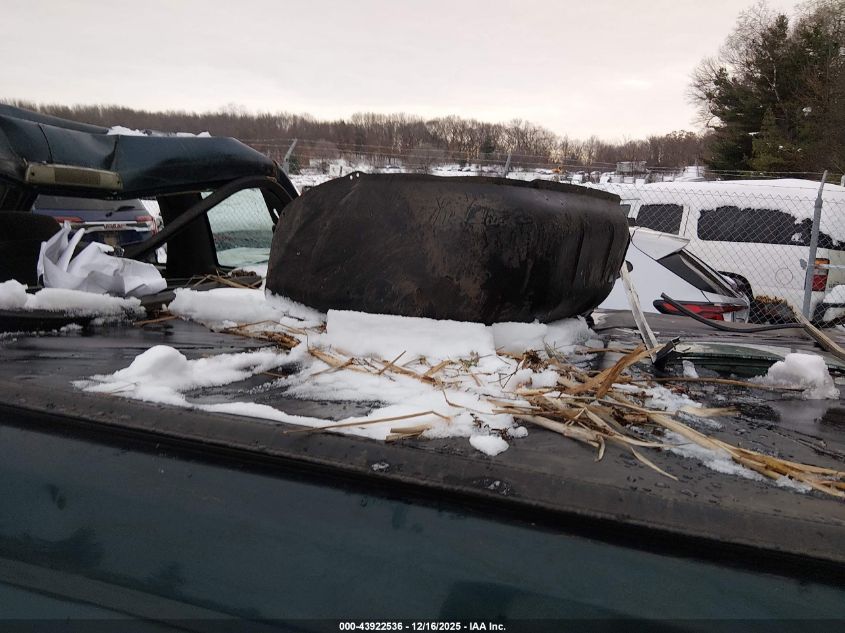 1996 Dodge Ram 1500 VIN: 3B7HF13Z8TG185092 Lot: 43922536