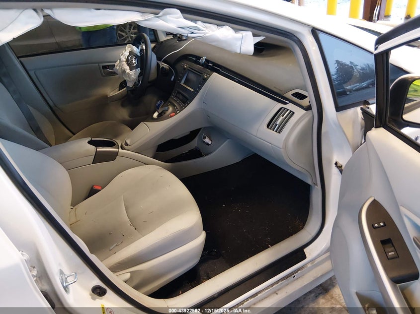 2014 Toyota Prius Two