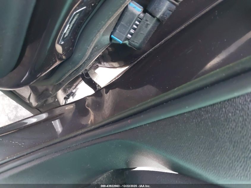 2023 Volvo Xc60 Recharge Plug-In Hybrid T8 Core Bright Theme VIN: YV4H60DV1P1226136 Lot: 43922563