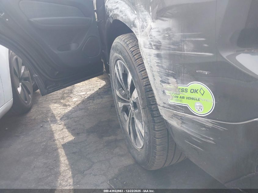 2023 Volvo Xc60 Recharge Plug-In Hybrid T8 Core Bright Theme VIN: YV4H60DV1P1226136 Lot: 43922563