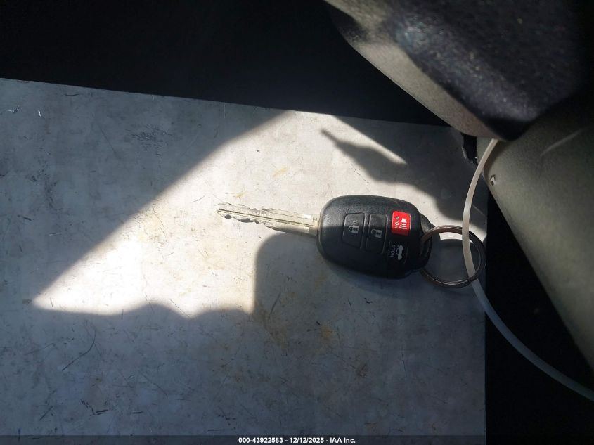 2015 Toyota Corolla Le Plus VIN: 5YFBURHE0FP199454 Lot: 43922583