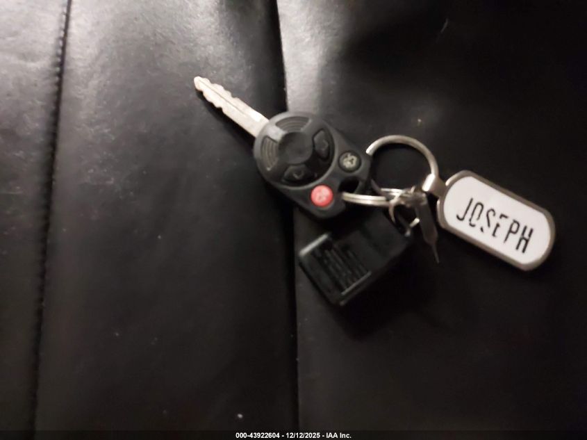 2012 Ford Escape Limited VIN: 1FMCU0EG2CKC82783 Lot: 43922604