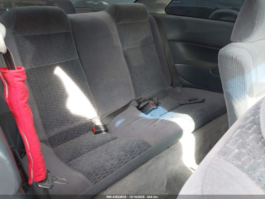 2000 Honda Civic Dx VIN: 1HGEJ6221YL034125 Lot: 43922638