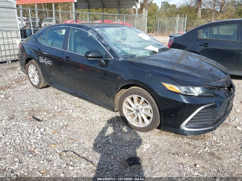 2021 Toyota Camry Le
