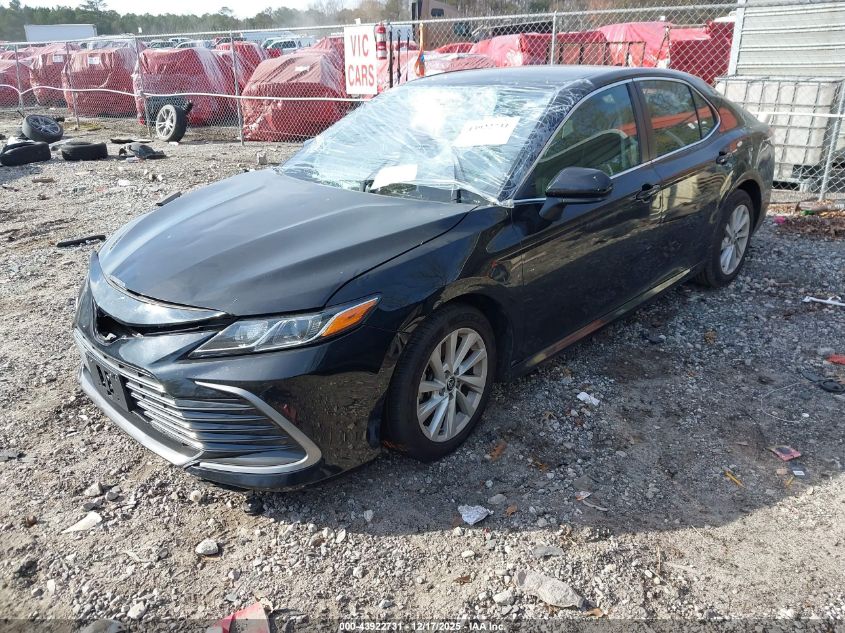 2021 Toyota Camry Le