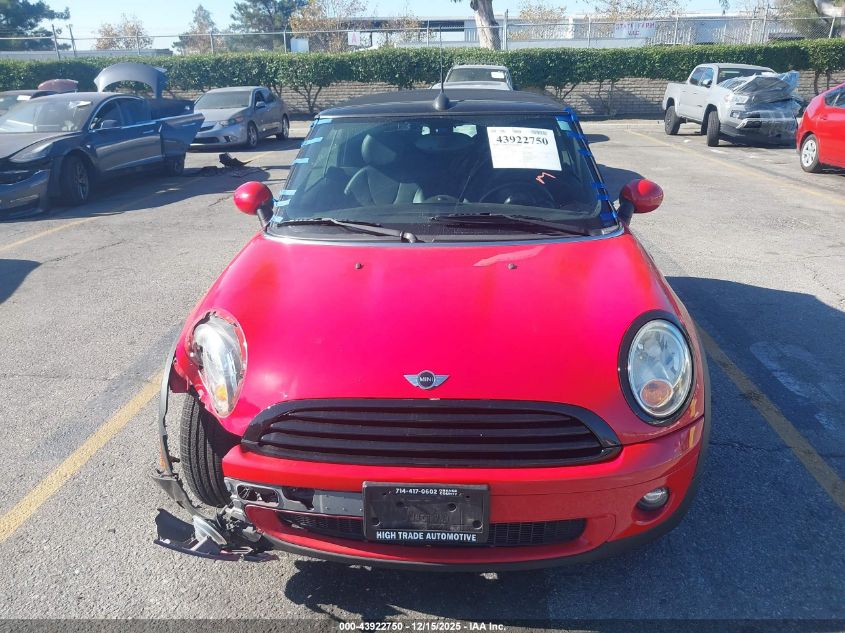 2009 Mini Cooper VIN: WMWMR33509TU96300 Lot: 43922750