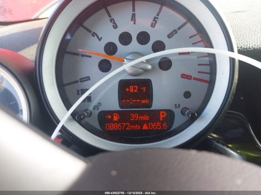 2009 Mini Cooper VIN: WMWMR33509TU96300 Lot: 43922750