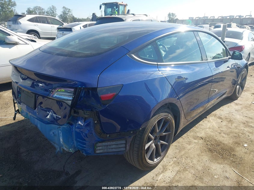 Tesla MODEL 3 — thumbnail 4