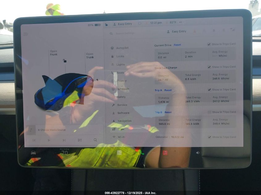 2021 Tesla Model 3 Long Range Dual Motor All-Wheel Drive VIN: 5YJ3E1EB0MF939025 Lot: 43922778