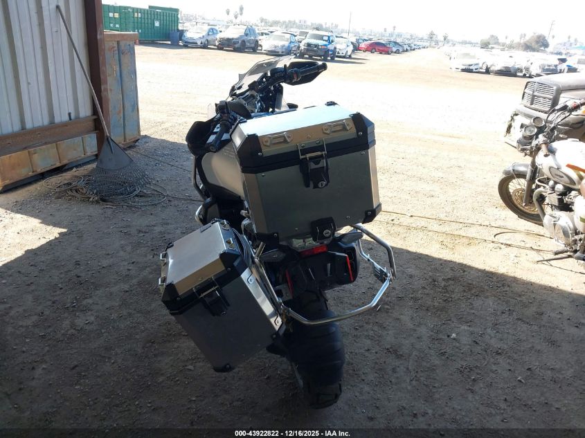 2022 BMW R 1250 Gs Adventure VIN: WB10M1308N6F39895 Lot: 43922822