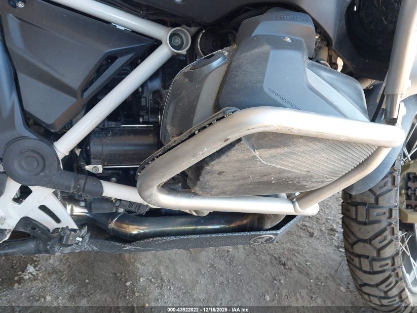 2022 BMW R 1250 Gs Adventure VIN: WB10M1308N6F39895 Lot: 43922822