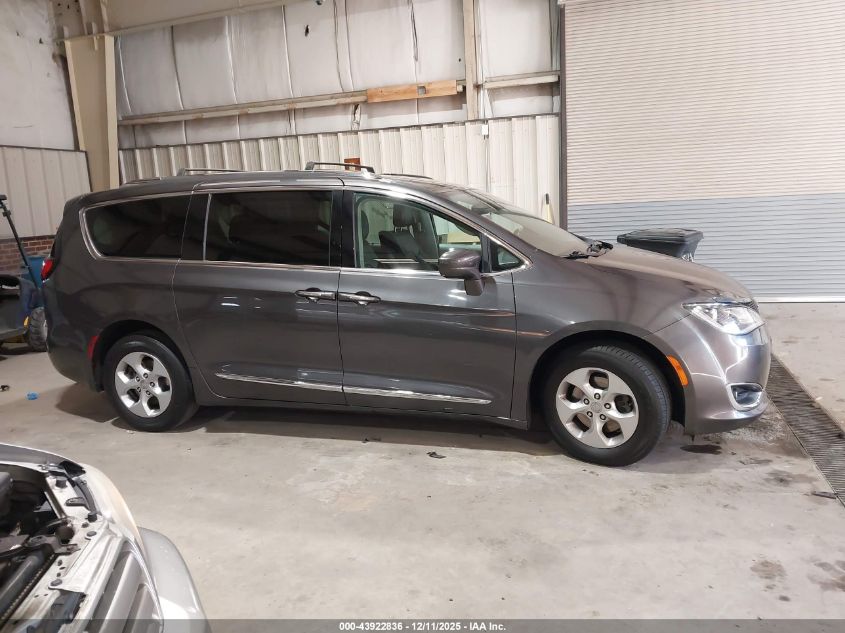 2017 Chrysler Pacifica Touring-L Plus VIN: 2C4RC1EG7HR588782 Lot: 43922836