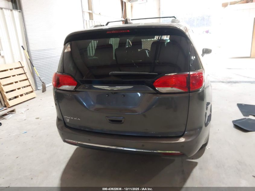 2017 Chrysler Pacifica Touring-L Plus VIN: 2C4RC1EG7HR588782 Lot: 43922836