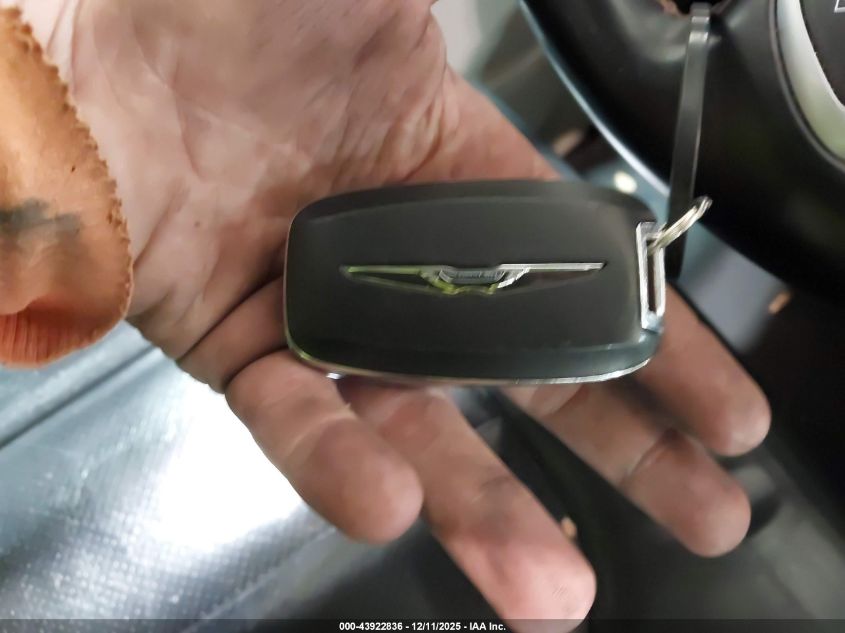 2017 Chrysler Pacifica Touring-L Plus VIN: 2C4RC1EG7HR588782 Lot: 43922836