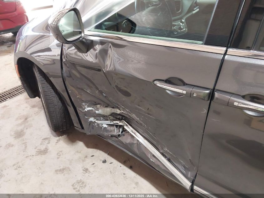 2017 Chrysler Pacifica Touring-L Plus VIN: 2C4RC1EG7HR588782 Lot: 43922836