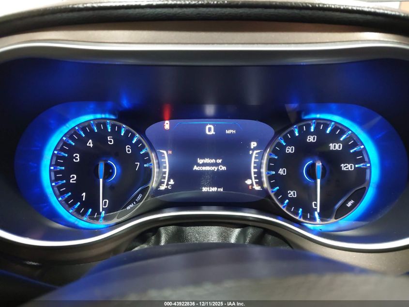 2017 Chrysler Pacifica Touring-L Plus VIN: 2C4RC1EG7HR588782 Lot: 43922836