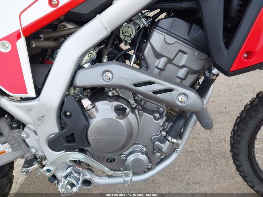 2024 Honda Crf300 La VIN: MLHND1652R5300896 Lot: 43922841