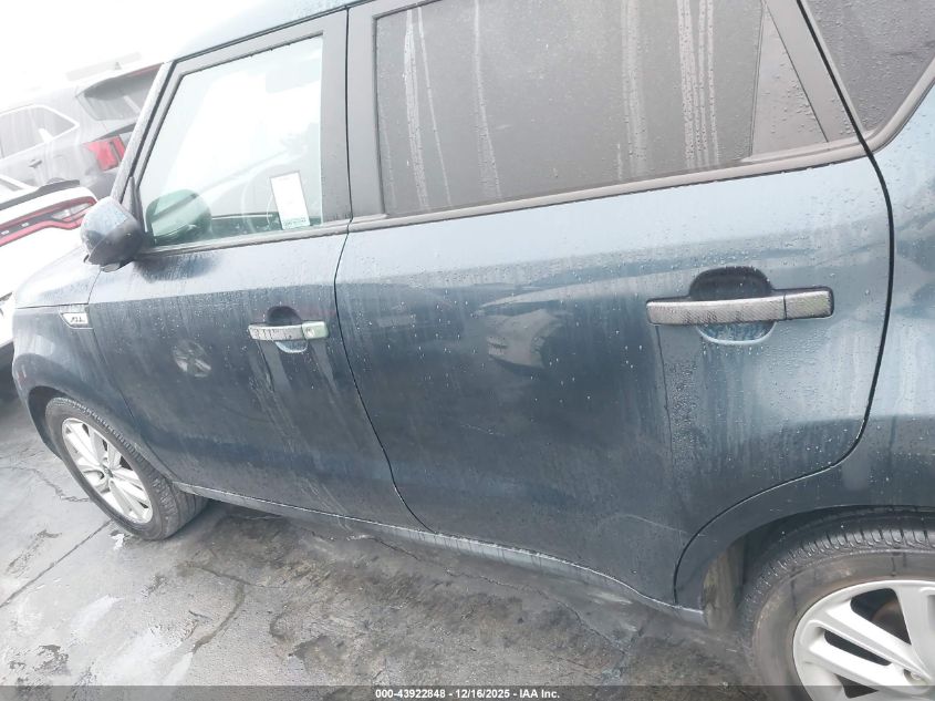 2018 Kia Soul + VIN: KNDJP3A53J7529141 Lot: 43922848