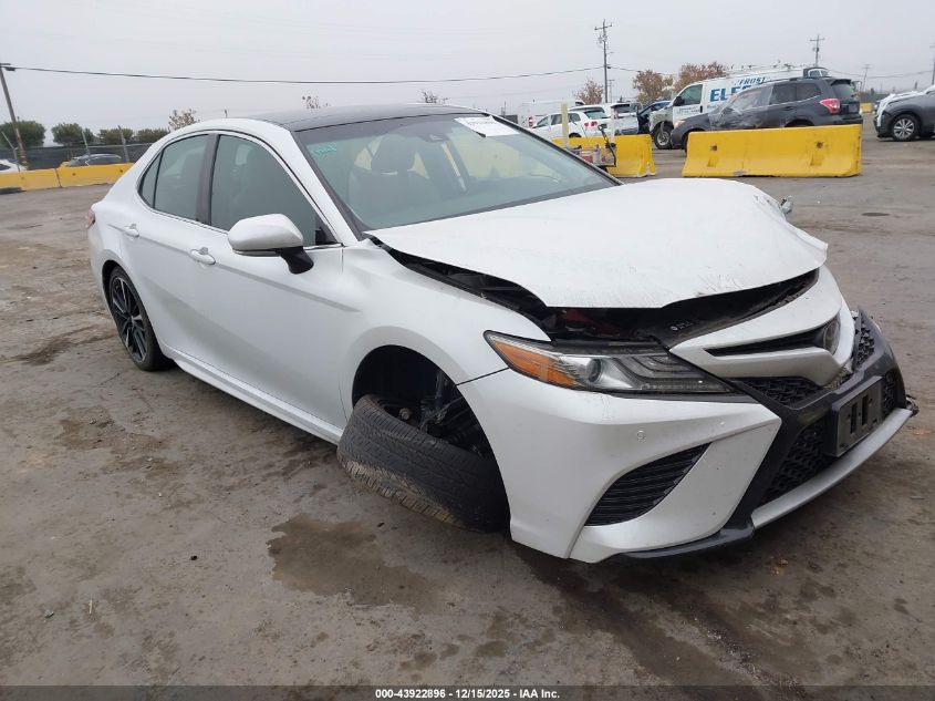 TOYOTA CAMRY XSE