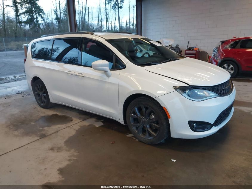 CHRYSLER PACIFICA TOURING PLUS