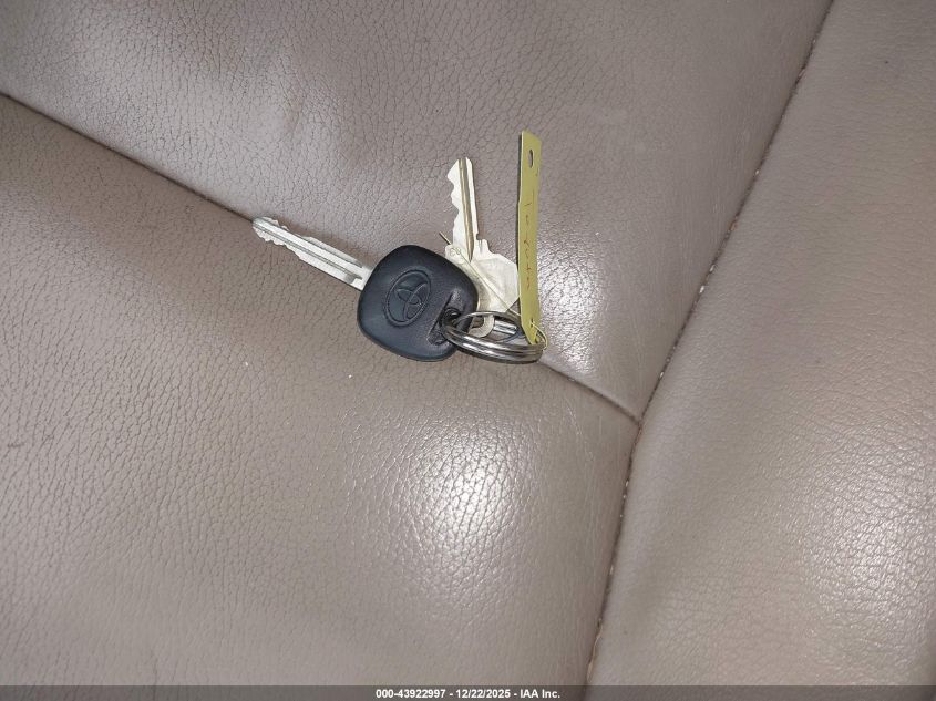 2008 Toyota Sequoia Limited 5.7L V8 VIN: 5TDBY68A98S013890 Lot: 43922997