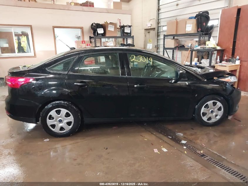 2018 Ford Focus S VIN: 1FADP3E22JL285508 Lot: 43923019