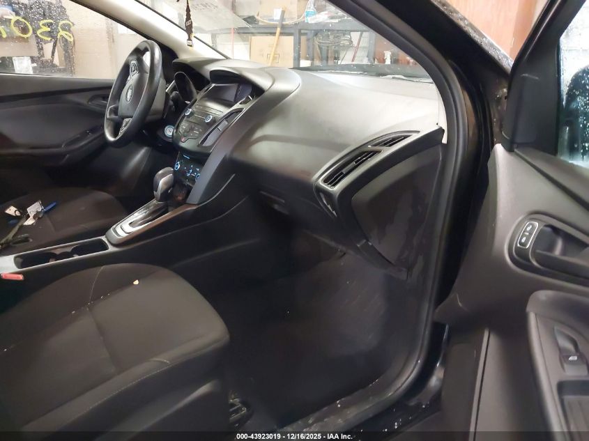 2018 Ford Focus S VIN: 1FADP3E22JL285508 Lot: 43923019