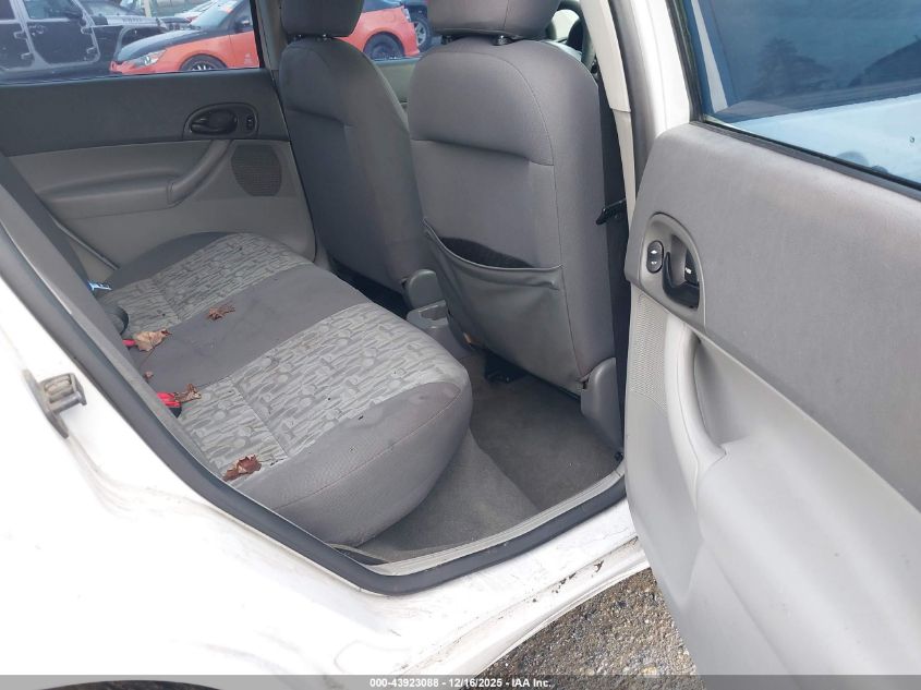 2005 Ford Focus Zxw VIN: 1FAFP36N05W280488 Lot: 43923088