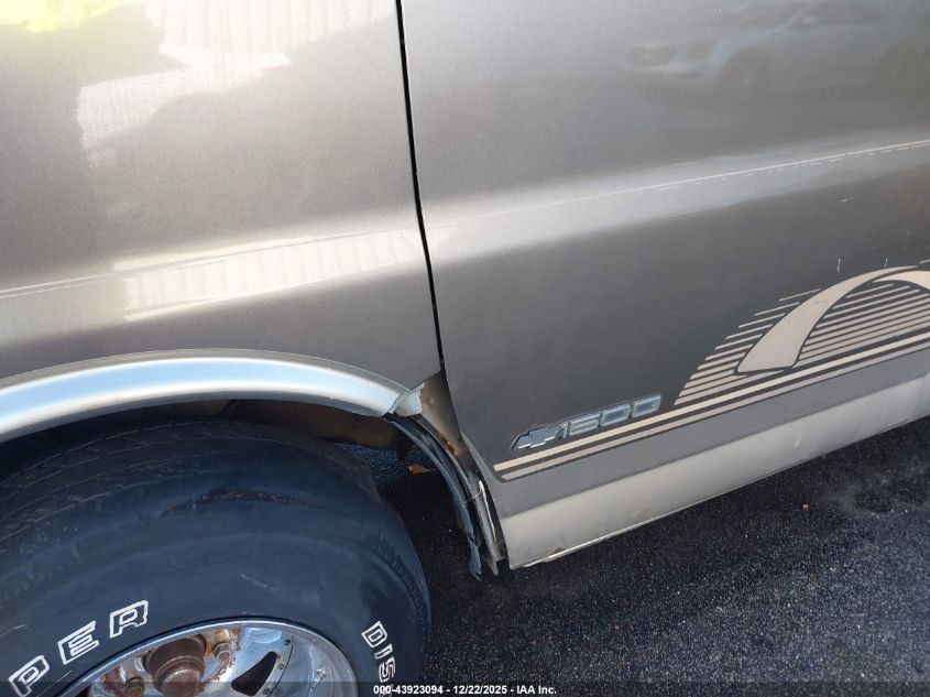 2000 Chevrolet Express Upfitter Pkg. VIN: 1GBFG15R5Y1196756 Lot: 43923094