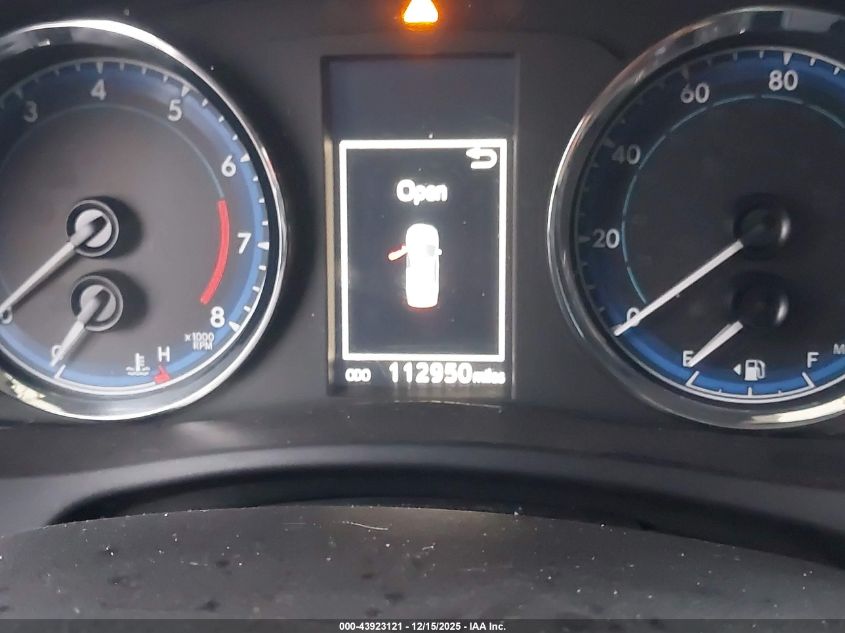 2017 Toyota Corolla Se VIN: 5YFBURHE3HP696694 Lot: 43923121