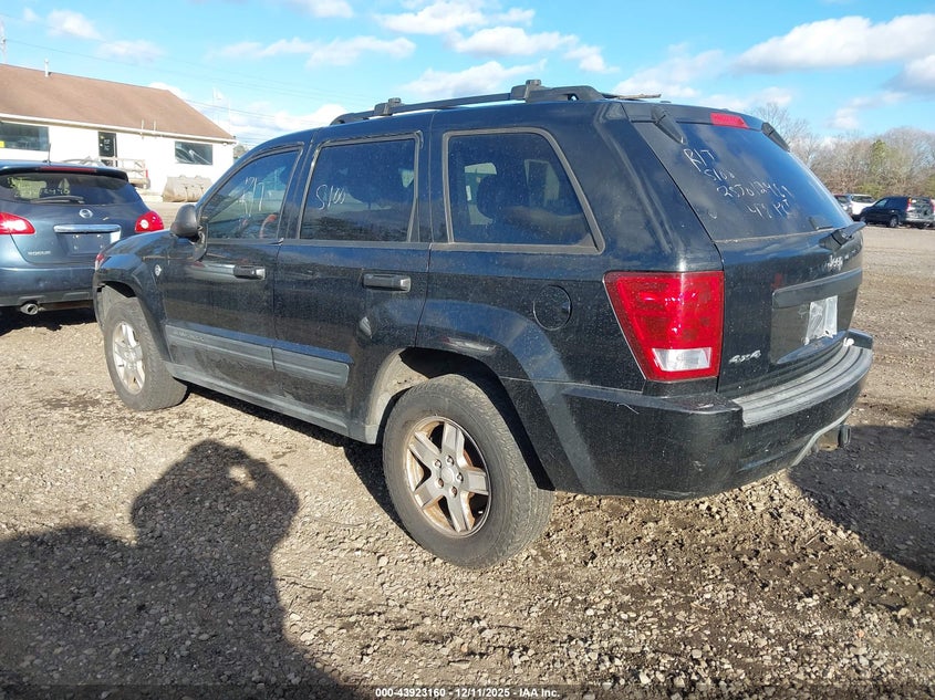 2005 Jeep Grand Cherokee Laredo
