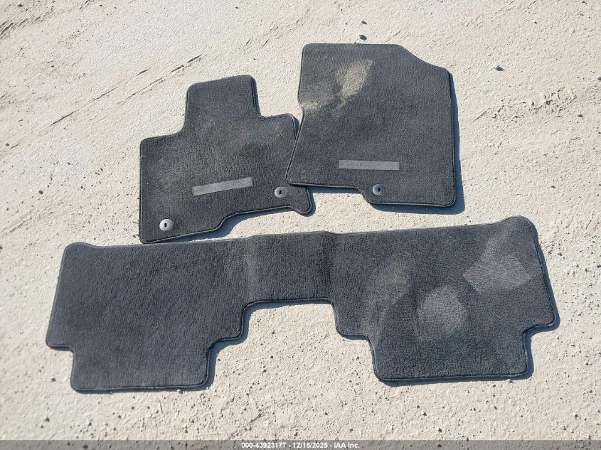 2022 Kia Sorento Hybrid Ex VIN: KNDRH4LG5N5062004 Lot: 43923177