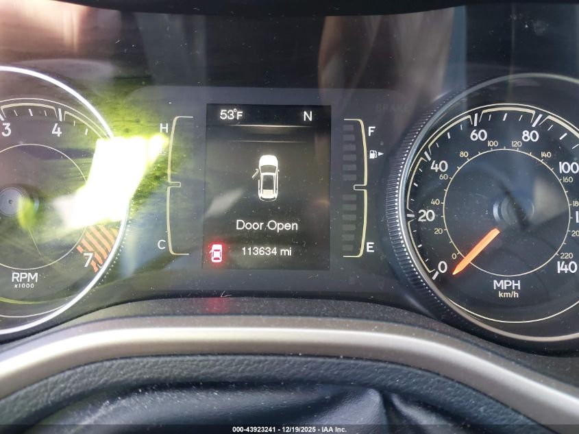 2015 Jeep Cherokee Latitude VIN: 1C4PJLCB1FW505965 Lot: 43923241