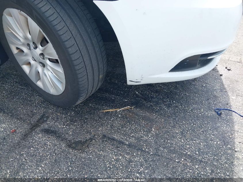 2012 Chrysler 200 Lx VIN: 1C3CCBABXCN325881 Lot: 43923332