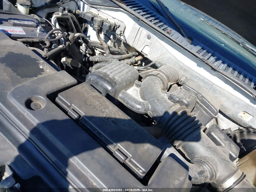 2010 Ford Expedition Xlt VIN: 1FMJU1F53AEB50654 Lot: 43923353