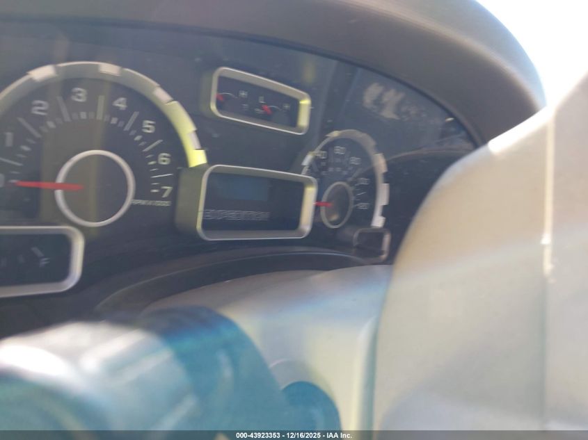 2010 Ford Expedition Xlt VIN: 1FMJU1F53AEB50654 Lot: 43923353