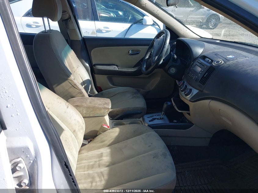 KMHDU4AD4AU198196 2010 HYUNDAI ELANTRA photo no. 5