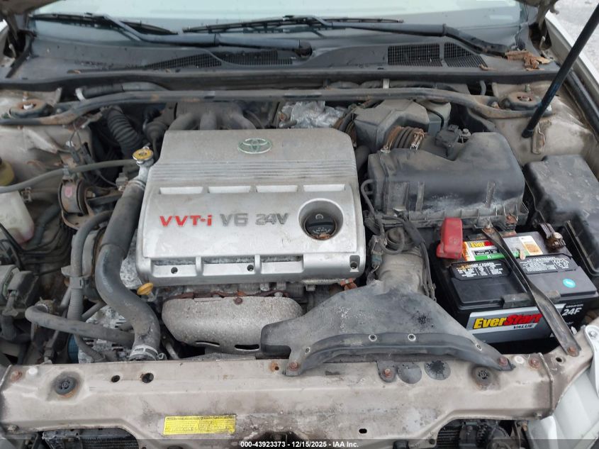 2003 Toyota Camry Le V6 VIN: 4T1BF32K03U047030 Lot: 43923373