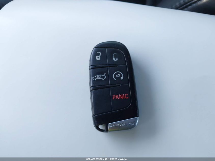 2012 Chrysler 300 Limited VIN: 2C3CCACG0CH266061 Lot: 43923378