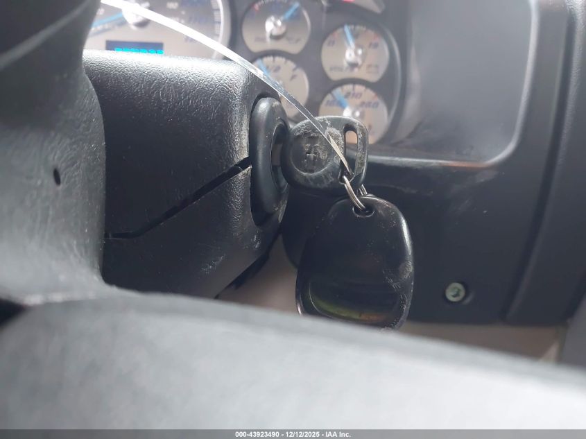 2003 Hummer H2 VIN: 5GRGN23U33H123001 Lot: 43923490