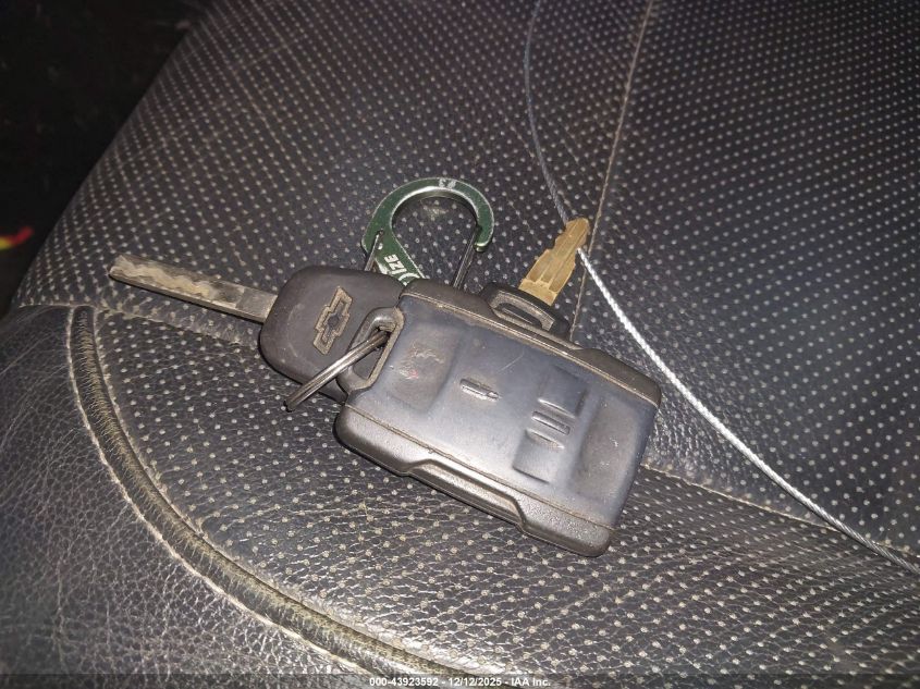 2016 Chevrolet Silverado 1500 2Lt VIN: 3GCUKREC8GG122033 Lot: 43923592