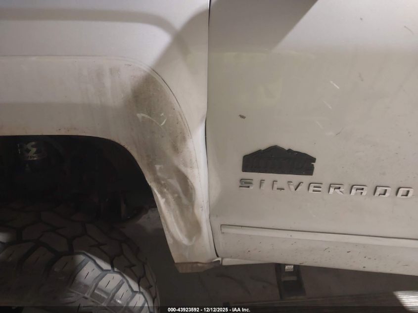 2016 Chevrolet Silverado 1500 2Lt VIN: 3GCUKREC8GG122033 Lot: 43923592