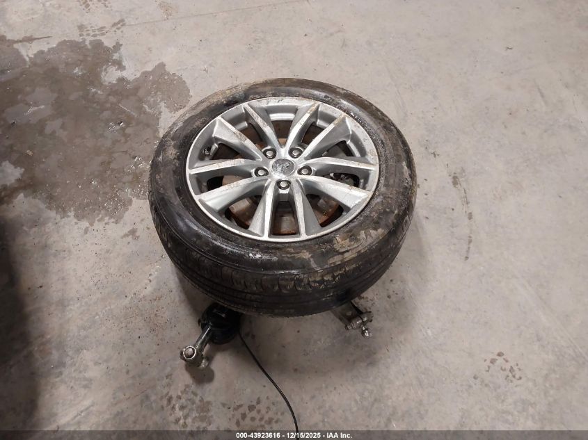 2014 Infiniti Q50 Premium VIN: JN1BV7AR3EM688613 Lot: 43923616