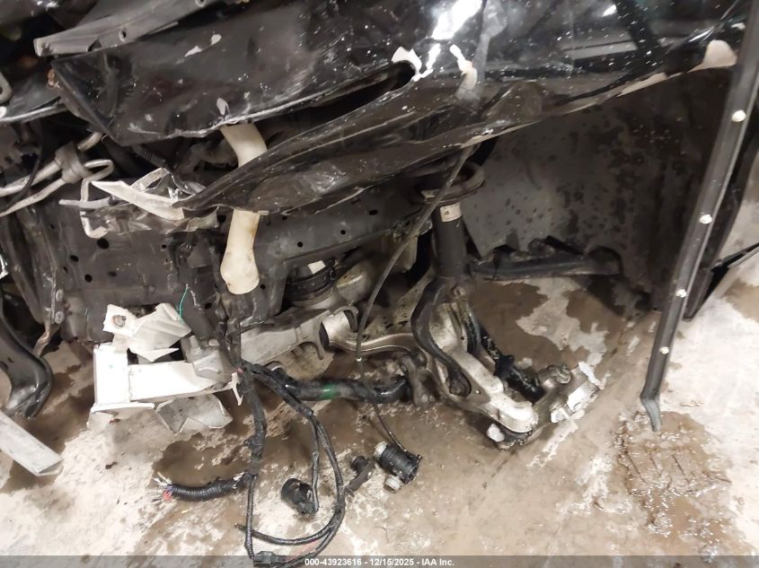 2014 Infiniti Q50 Premium VIN: JN1BV7AR3EM688613 Lot: 43923616