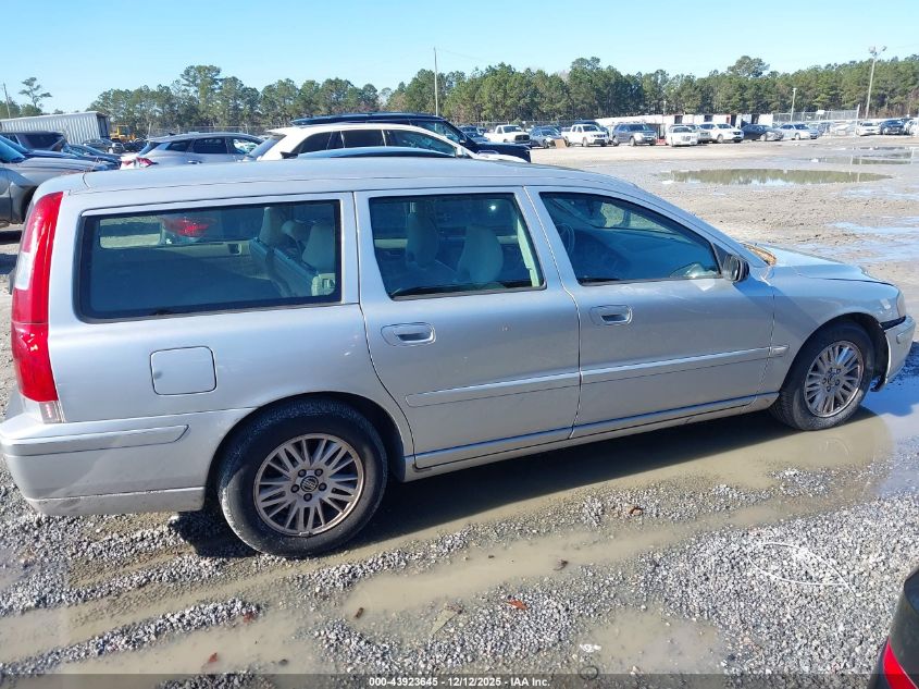 2005 Volvo V70 2.4 VIN: YV1SW612252521219 Lot: 43923645