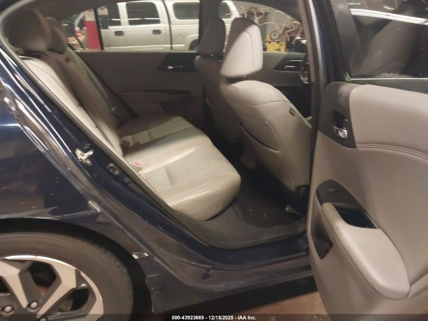 2017 Honda Accord Ex-L VIN: 1HGCR2F83HA217500 Lot: 43923669