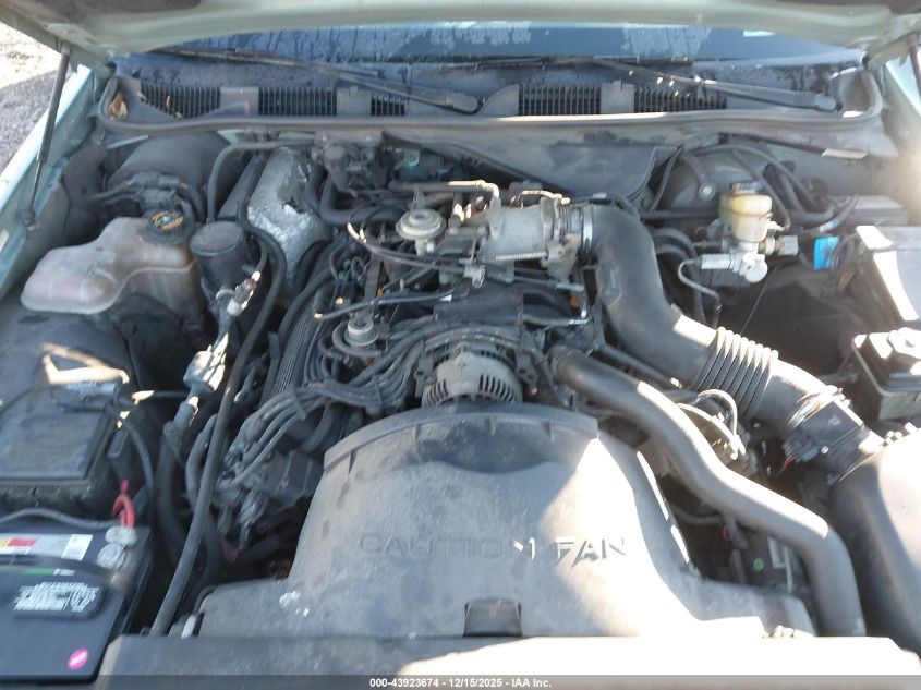 1997 Ford Crown Victoria Lx VIN: 2FALP74W2VX174070 Lot: 43923674